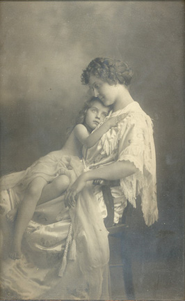 Augusta Huggins and Daughter 1910